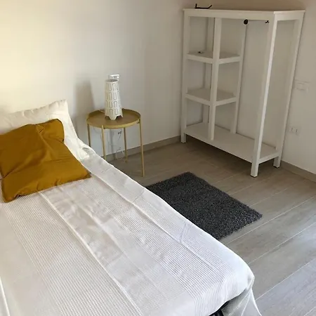公寓 Palazzo Grace - Attico Accogliente Vicino Al Mare